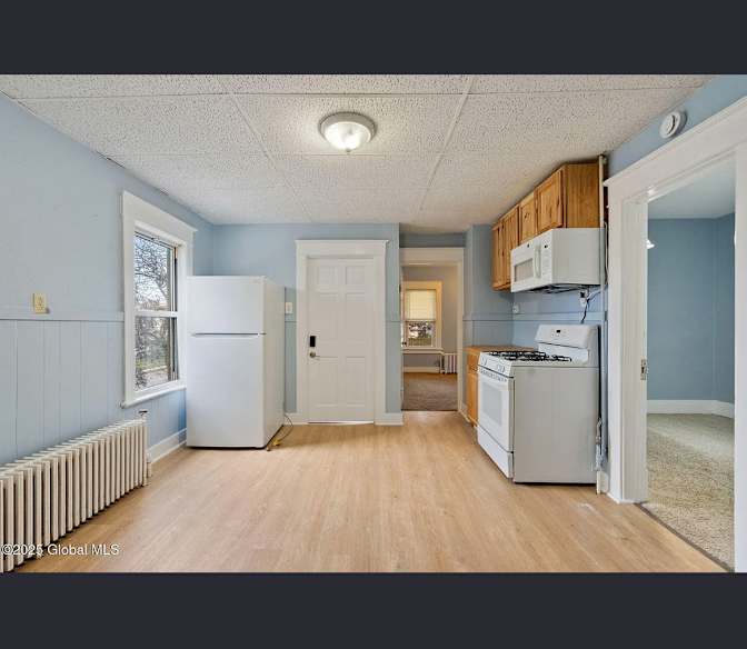 Avia's room