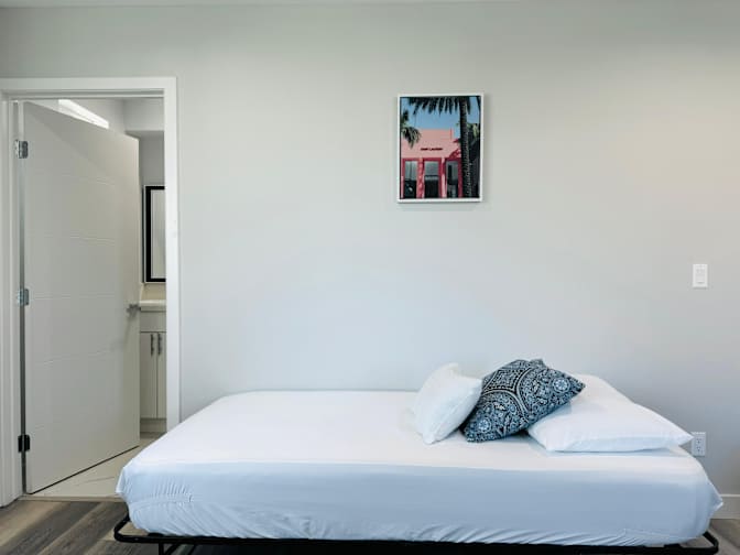 Yenglik Aubakirova's room