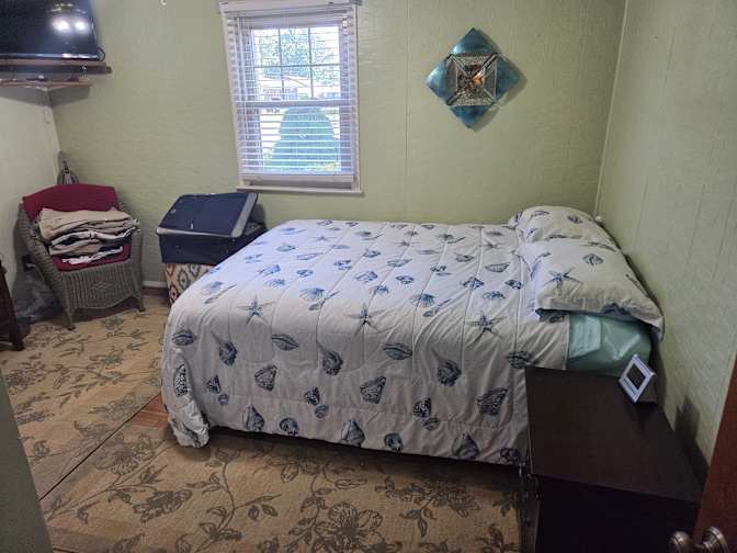 Pat's room