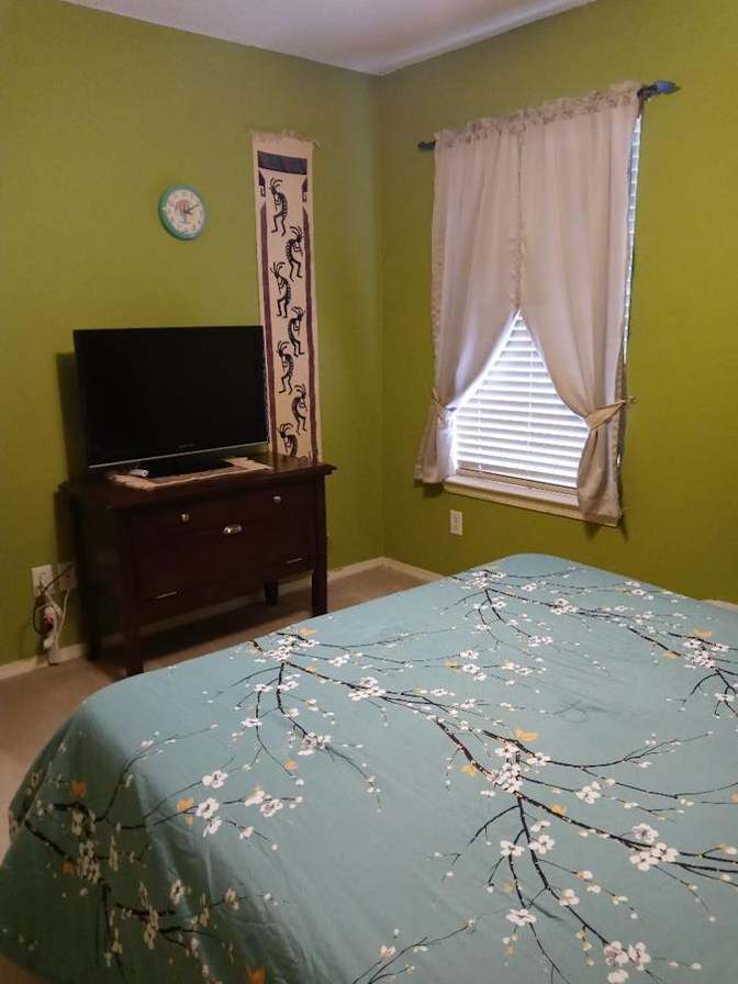 Fully furnished room for rent's room