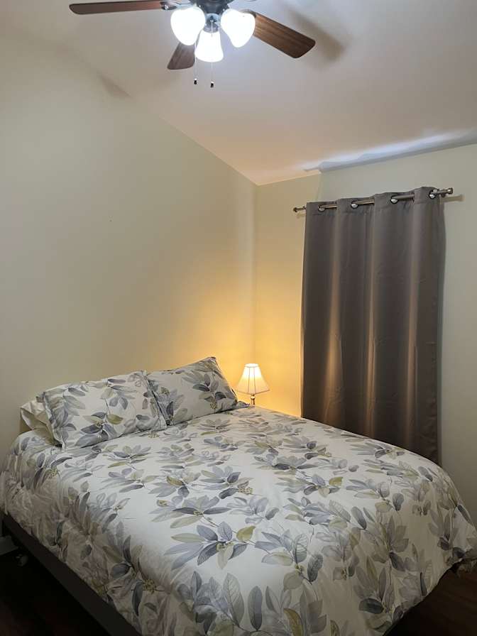 Tom's room