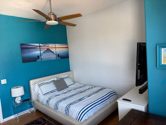 Stephanie's room