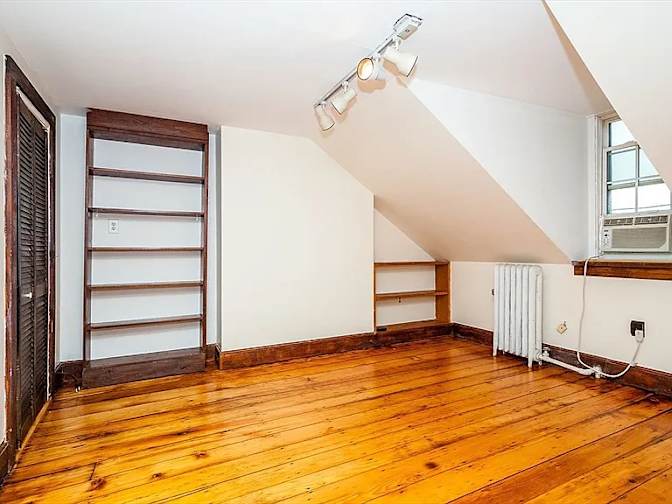 Linda's room