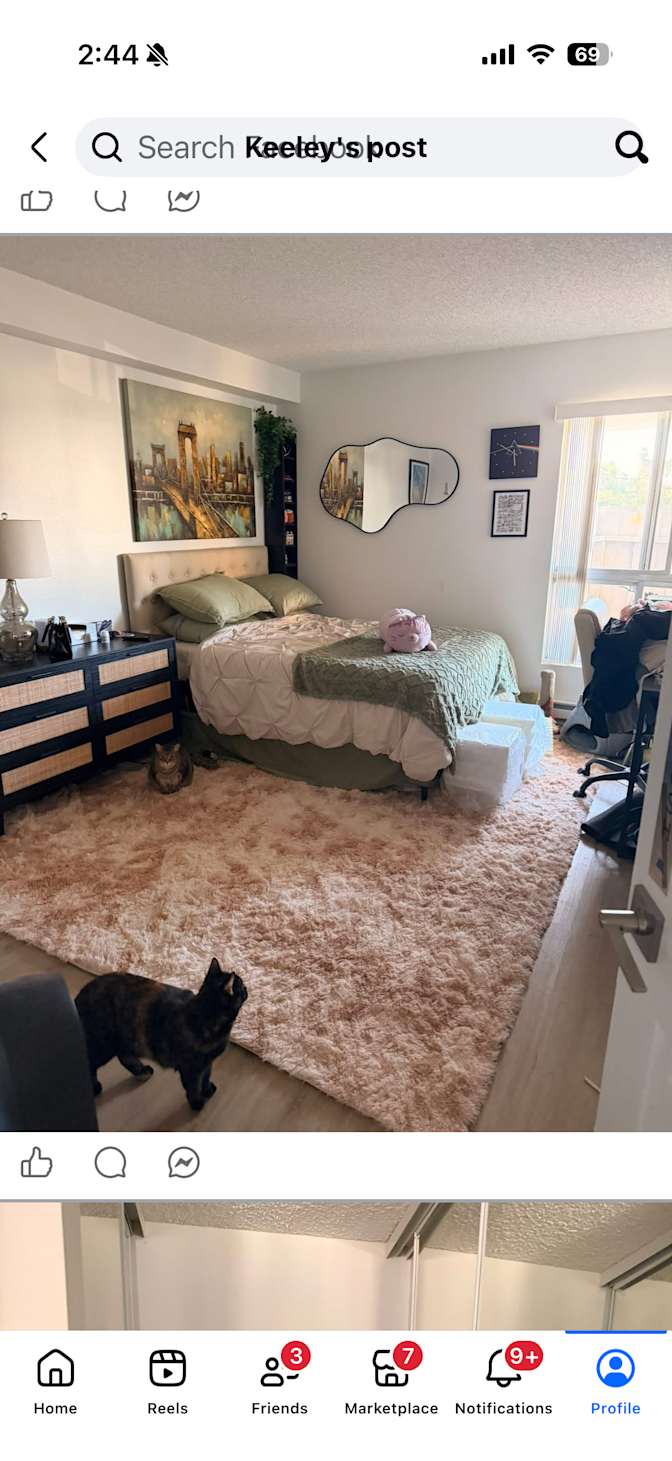 Keeley Harris's room