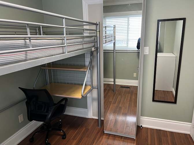 Zoran's room