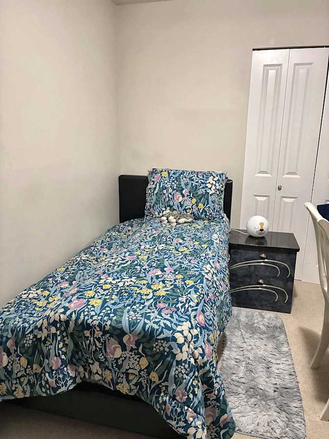 Tia's room