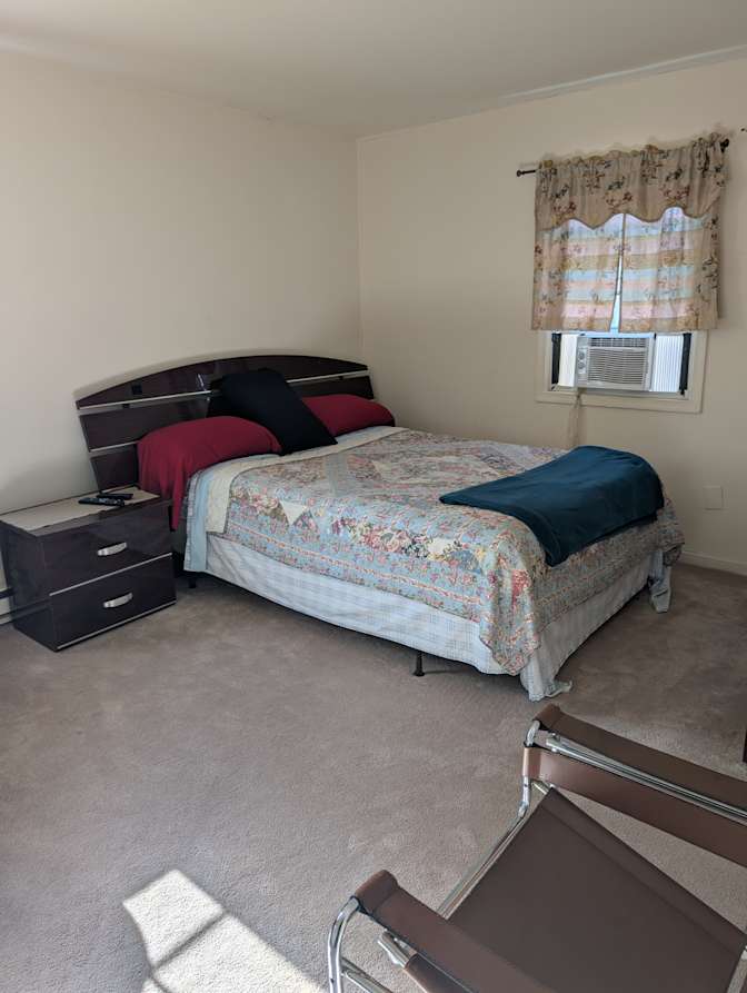 Richardo's room