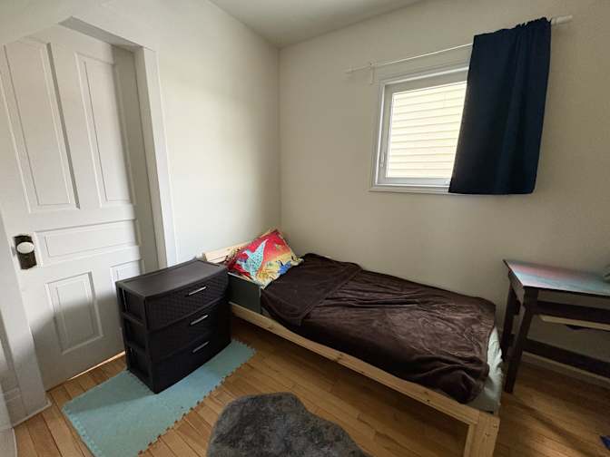 Thunder's room