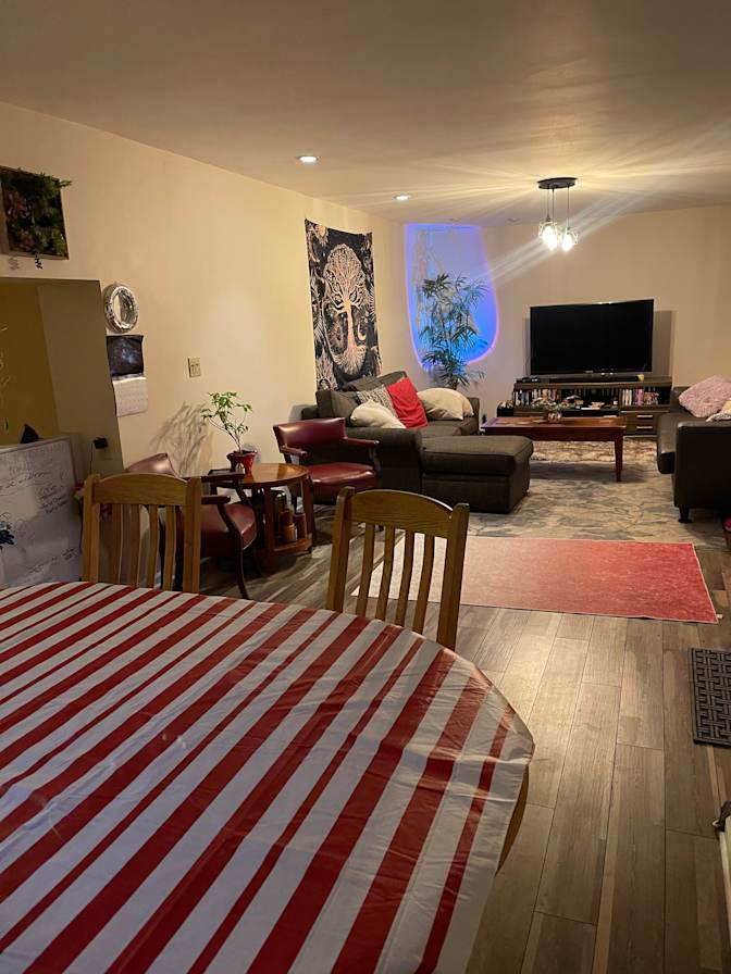 McCullough home's room