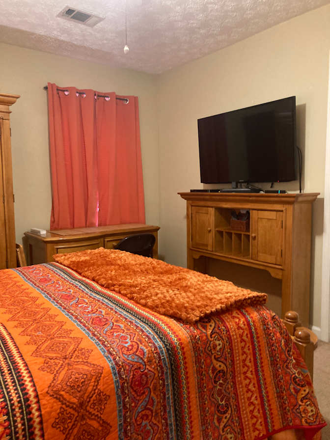 Linda's room