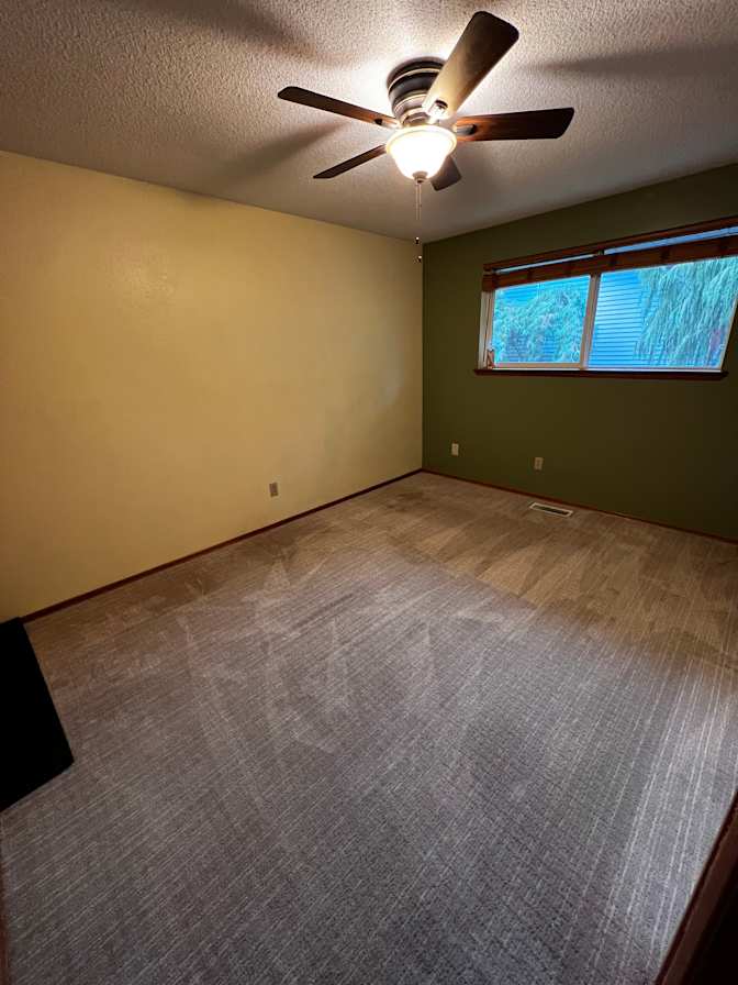 Jenn & Brie's room
