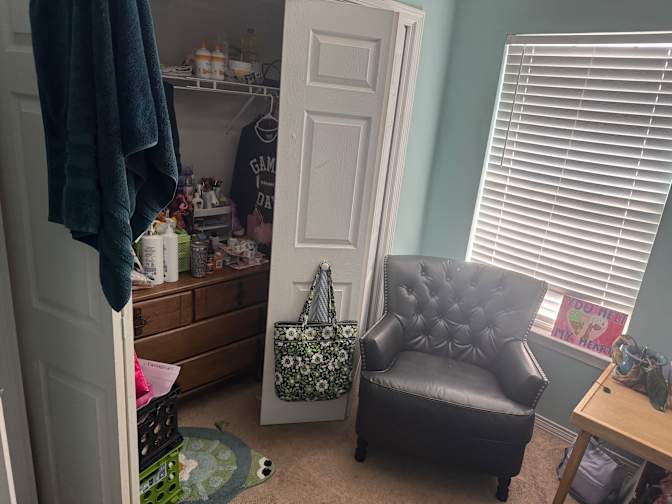 chris's room