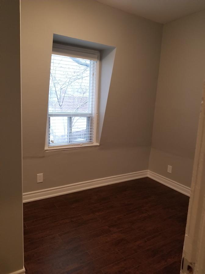 Daniel Neamtu's room