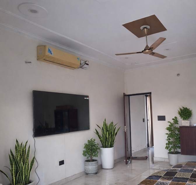 ASHUTOSH KUMAR TIWARY's room