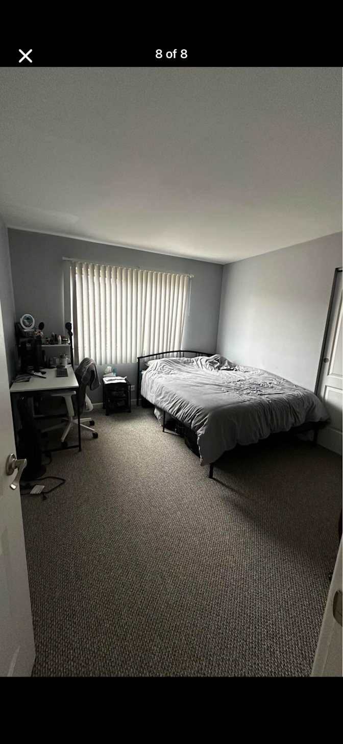 Chinmay Milind Kolgaonkar's room