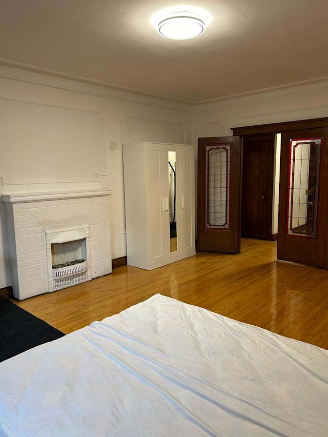Carole's room