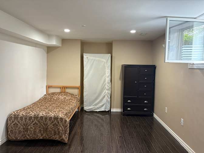 Peyman Rastegar's room