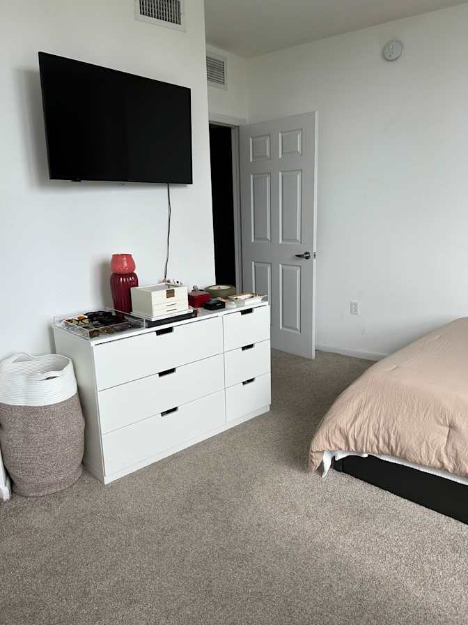 Mery torres's room