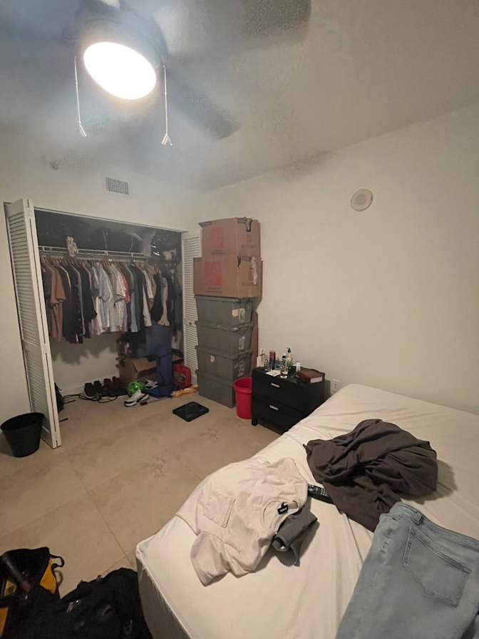 Andres Fierro's room