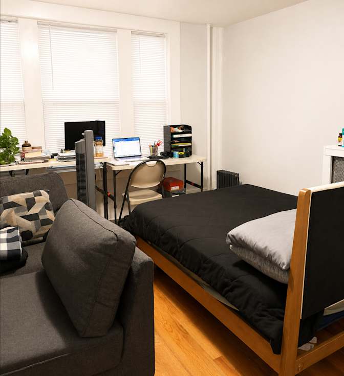 JONNEY's room