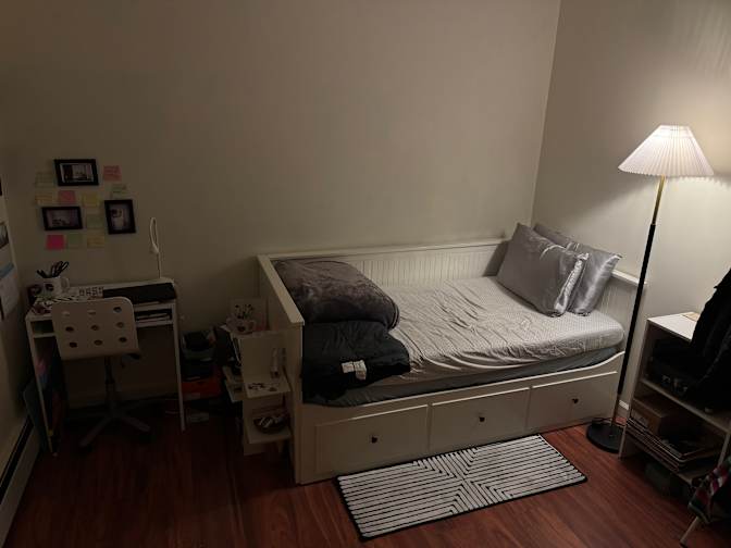 Rhea's room