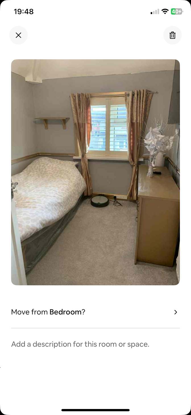 Nicola jayne Knight's room