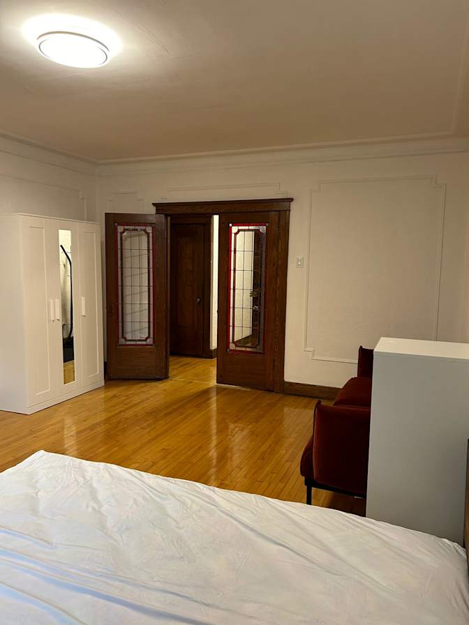 Carole's room