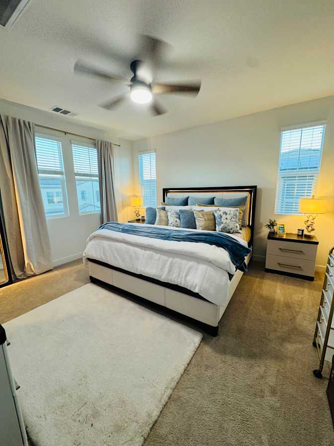 Alexis's room