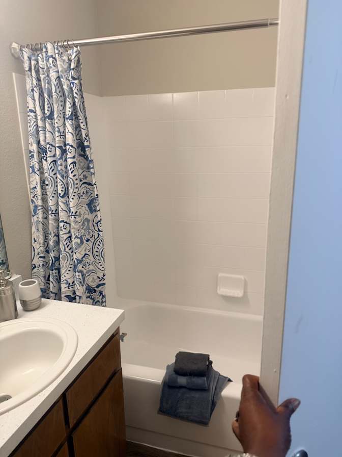 Jordon's room