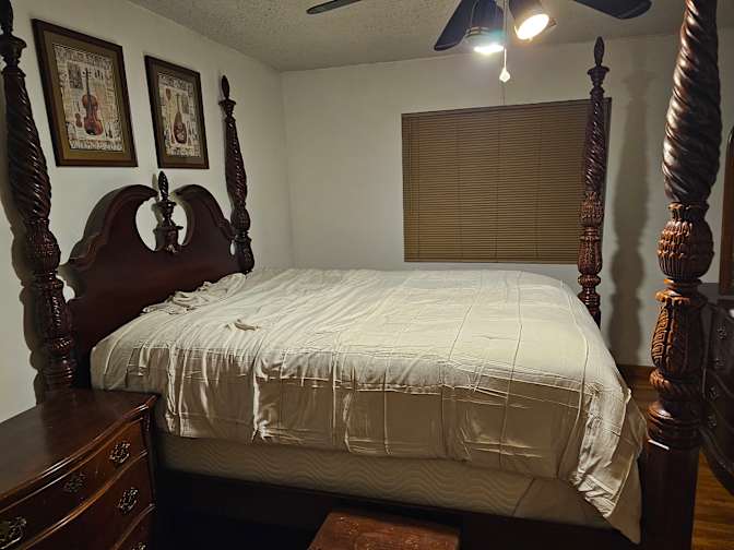 Larisa Pratcher's room