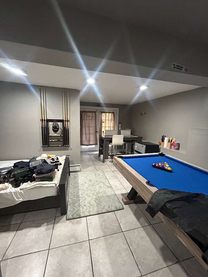 Blanco's room