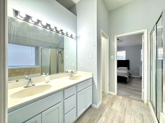 Wilson Realty & Investment Group's room