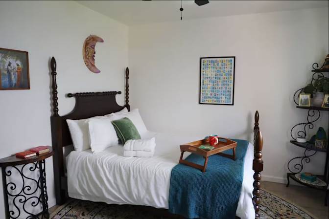Paula's room