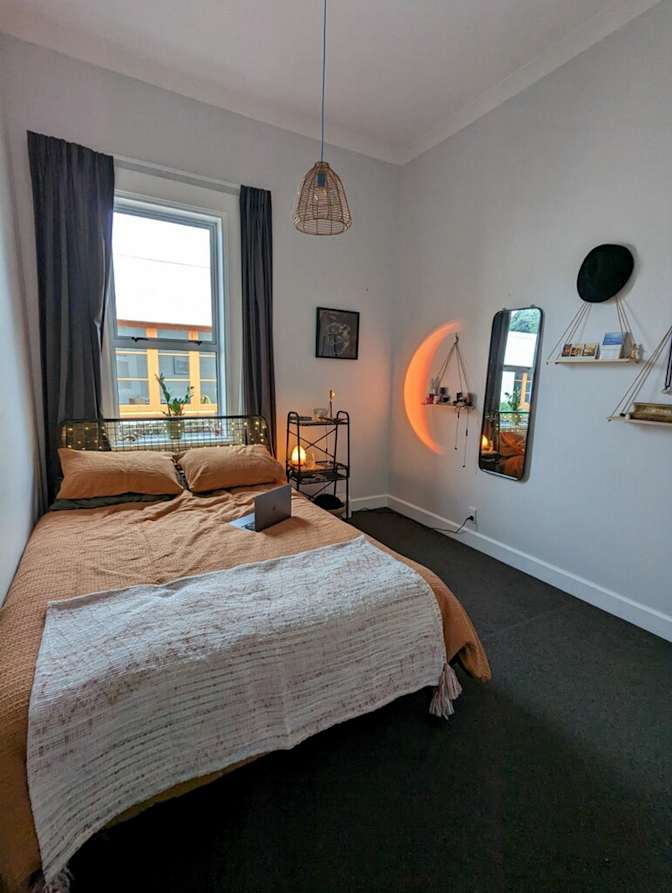 Lesley's room