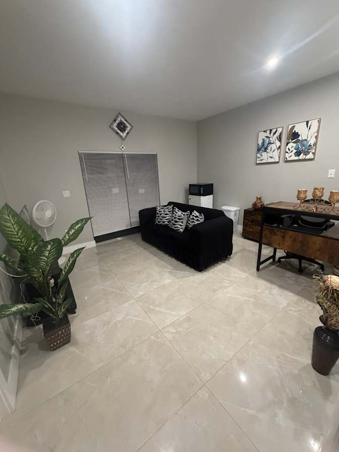 Liz's room