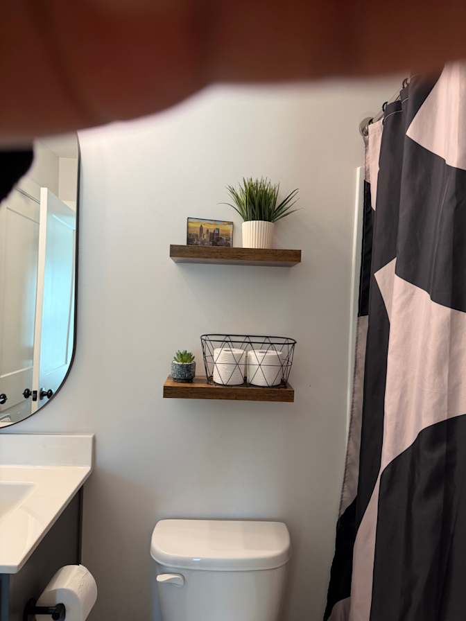 Ra Andrews's room