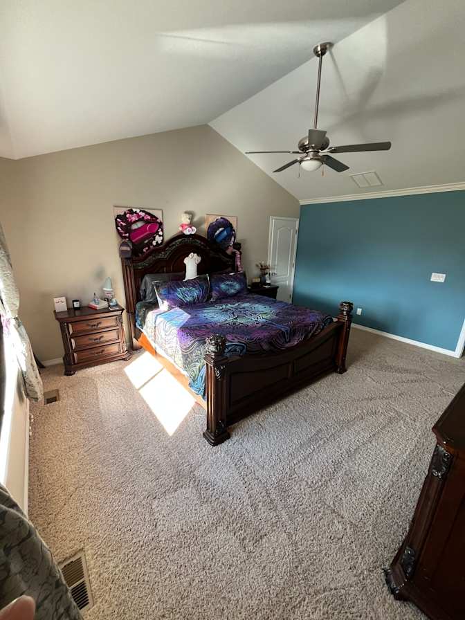 Tate's room