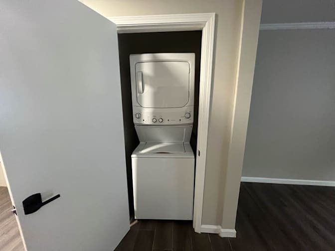 Alcove Rooms's room