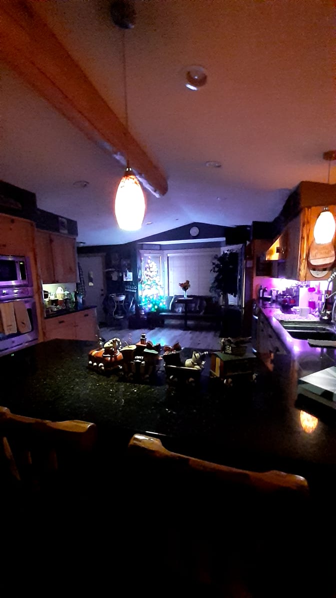 Yvonne E Errend's room