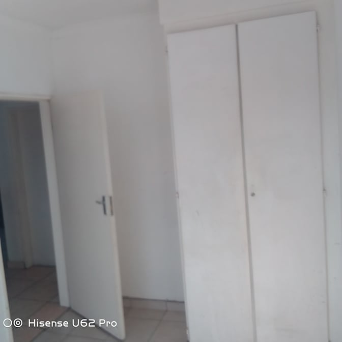 JUNIOR's room