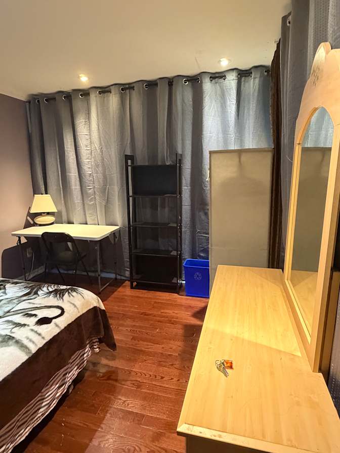 Chaerim's room