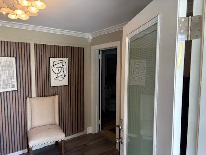 jay barry's room