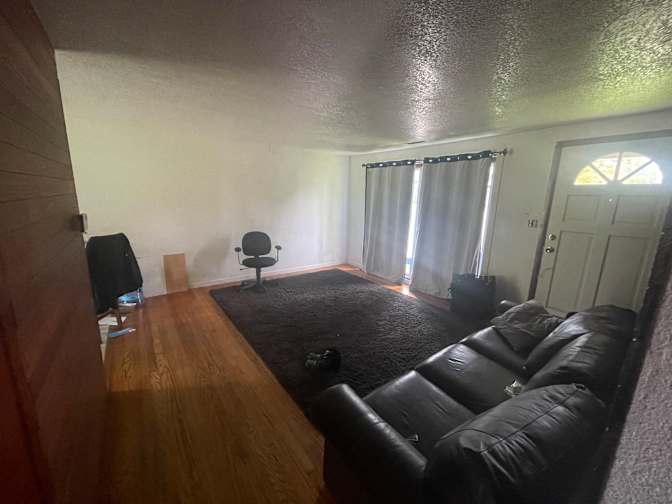 Oscar's room