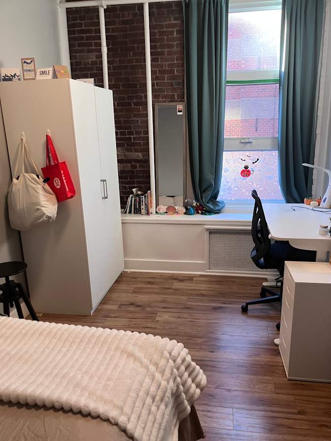 Kayla's room