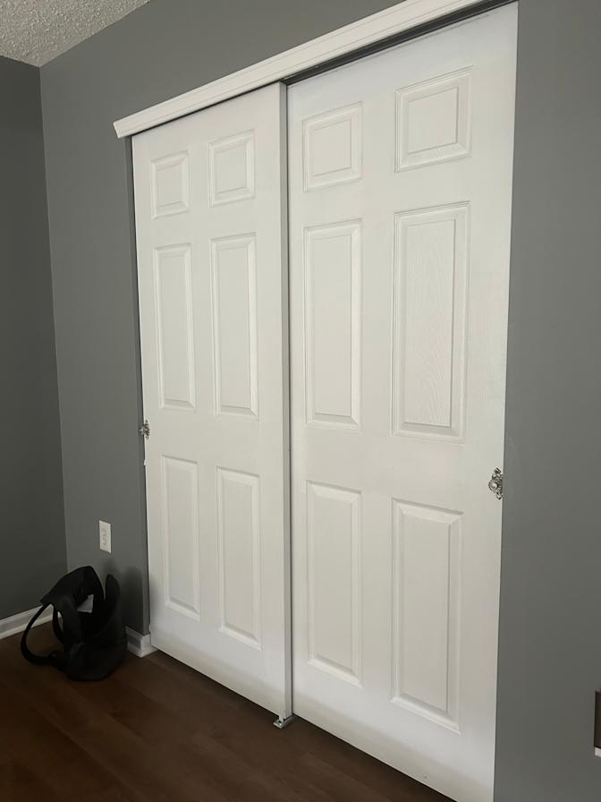 Caroline's room