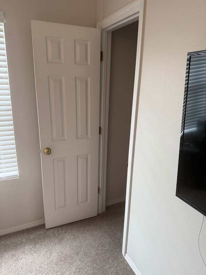 JOWELLS's room