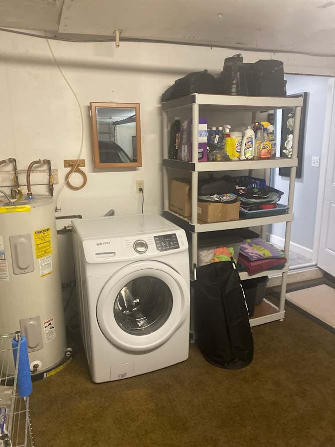 Joe Kingston's room