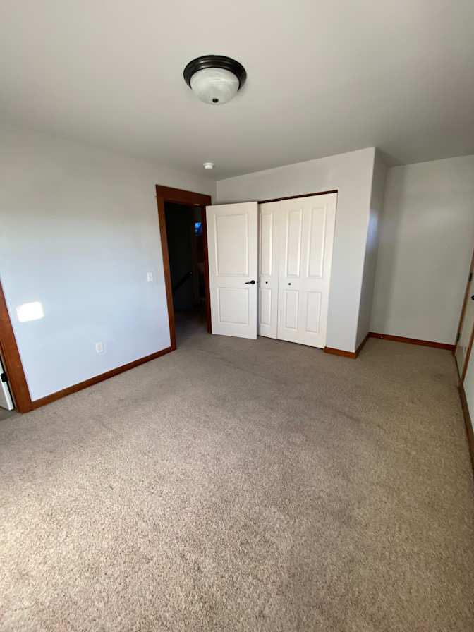Grent Ellis's room