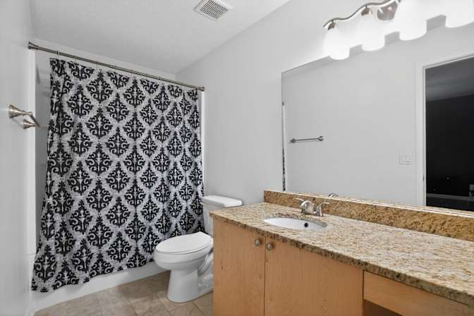 Alcove Rooms's room
