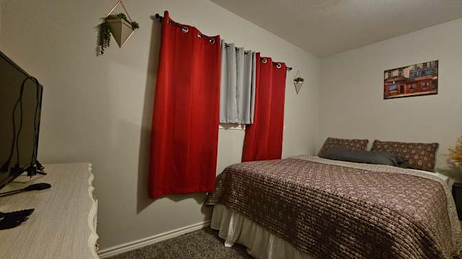 Quiet North Central Home's room